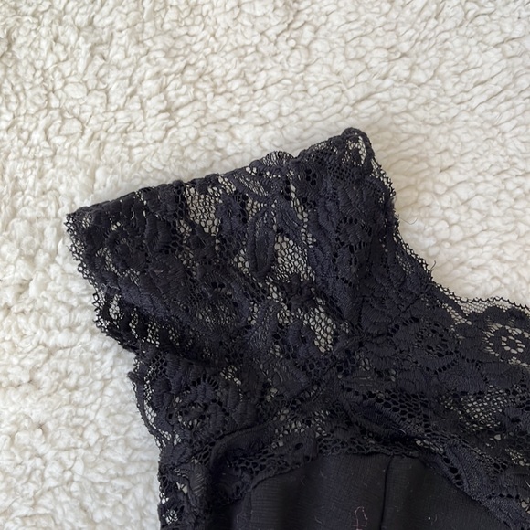 Black peplum top with lace top - Picture 2 of 4